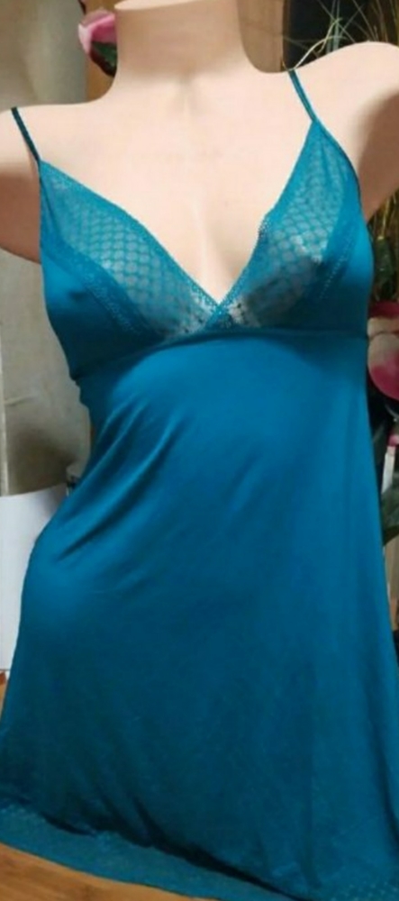 SOLD Victoria's Secret sleep dress